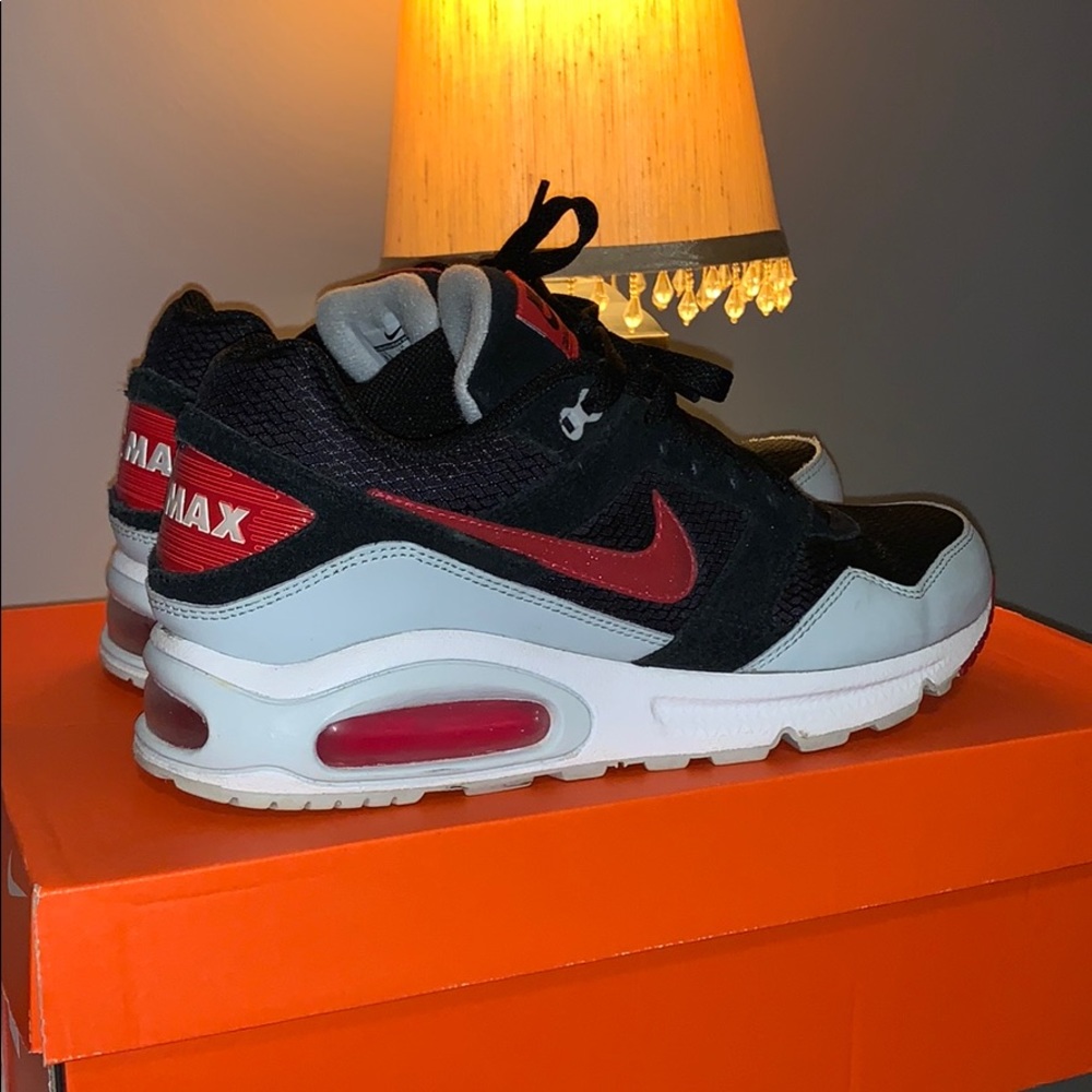 Nike Air Max Navigate Women’s 9.5